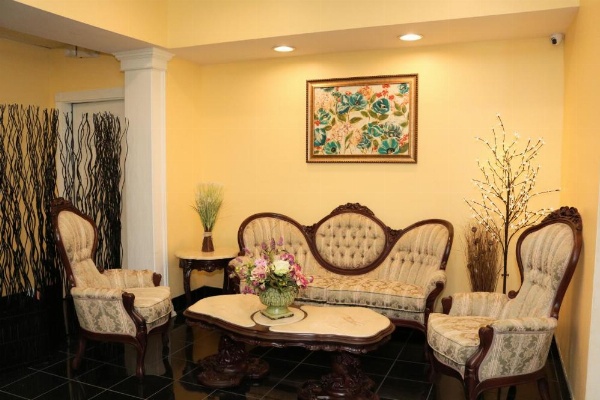 Shining Light Inn & Suites image 24