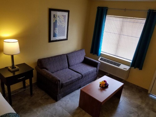 Shining Light Inn & Suites image 8